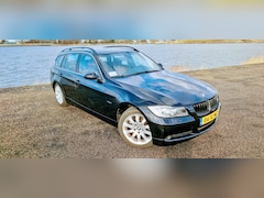 BMW 3-serie Touring - 325i High Executive
