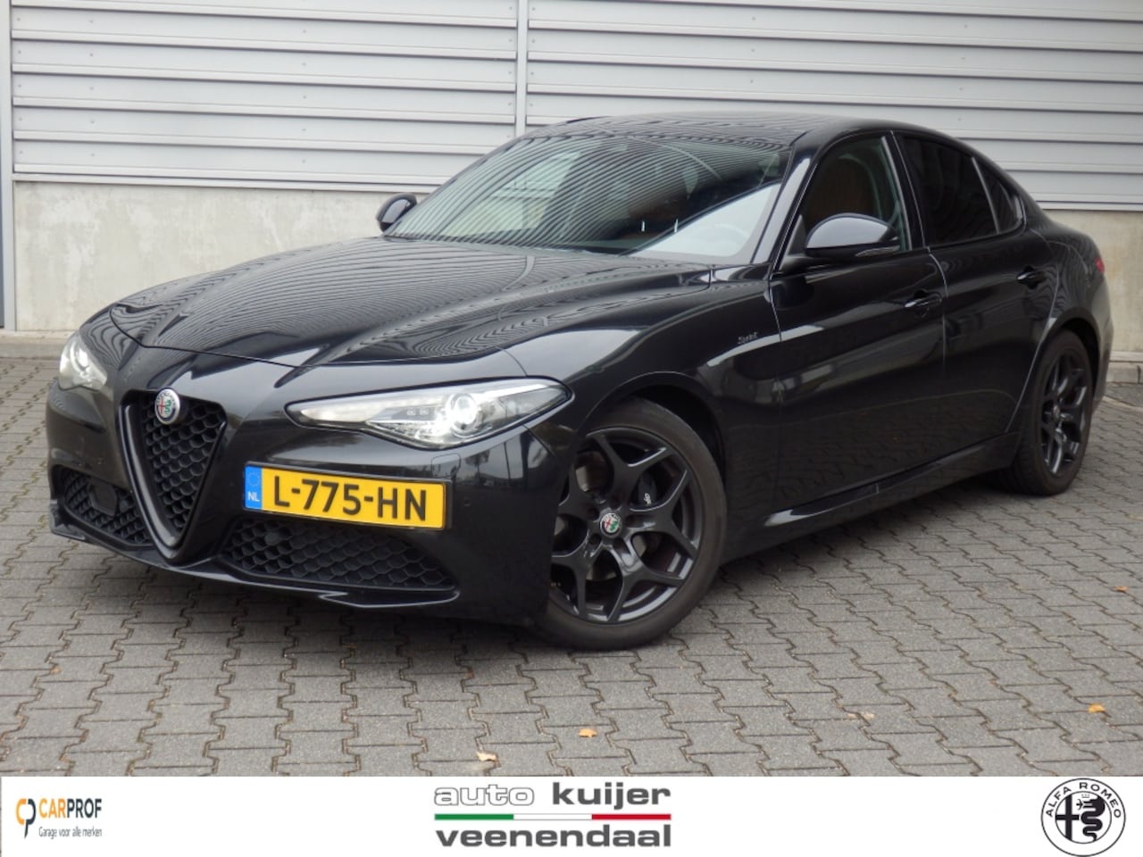 Alfa Romeo Giulia - 2.2 Sprint I Automaat I 240 pk* I Schuif dak I Adp. cruise cont - AutoWereld.nl