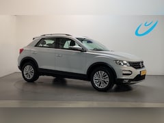 Volkswagen T-Roc - 1.0 TSI 110pk Style Camera Navigatie DAB+ App-Connect