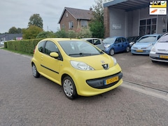 Peugeot 107 - 1.0-12V XR