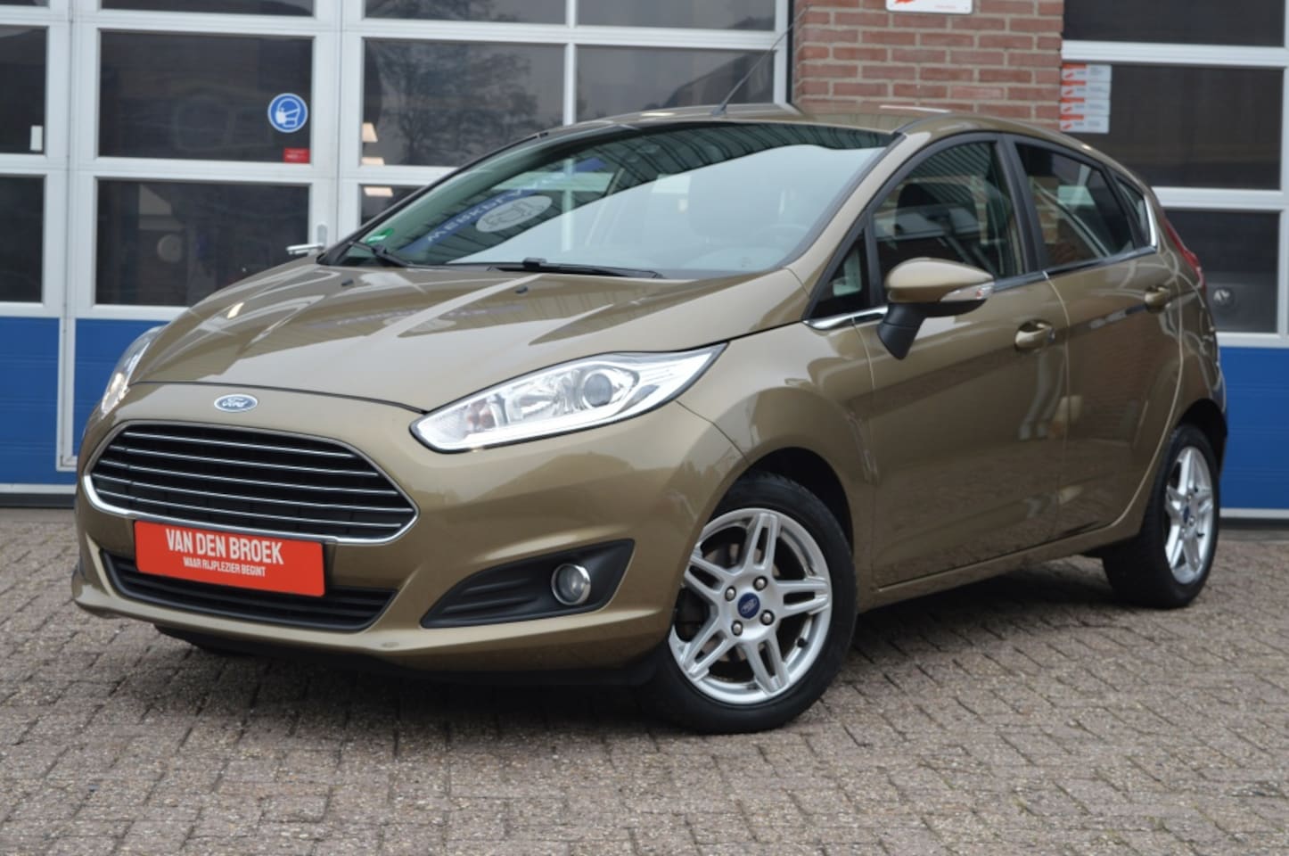 Ford Fiesta - 1.0 Titanium | NAVI - CLIMATE - PDC - AutoWereld.nl