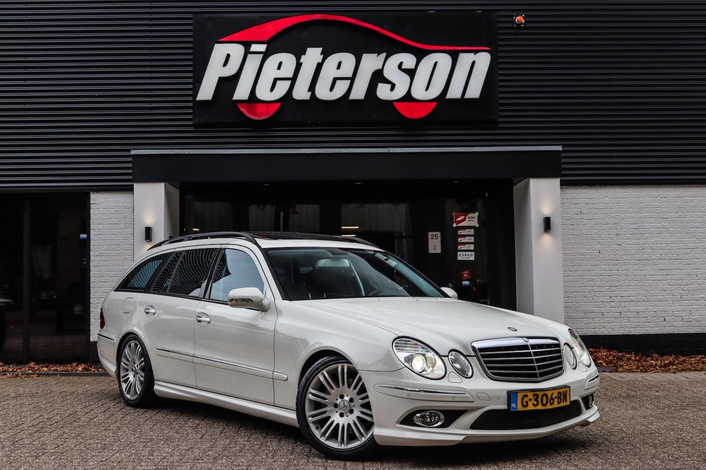 Mercedes-Benz E-klasse Estate - 500 AMG YOUNGTIMER NIEUWSTAAT - AutoWereld.nl