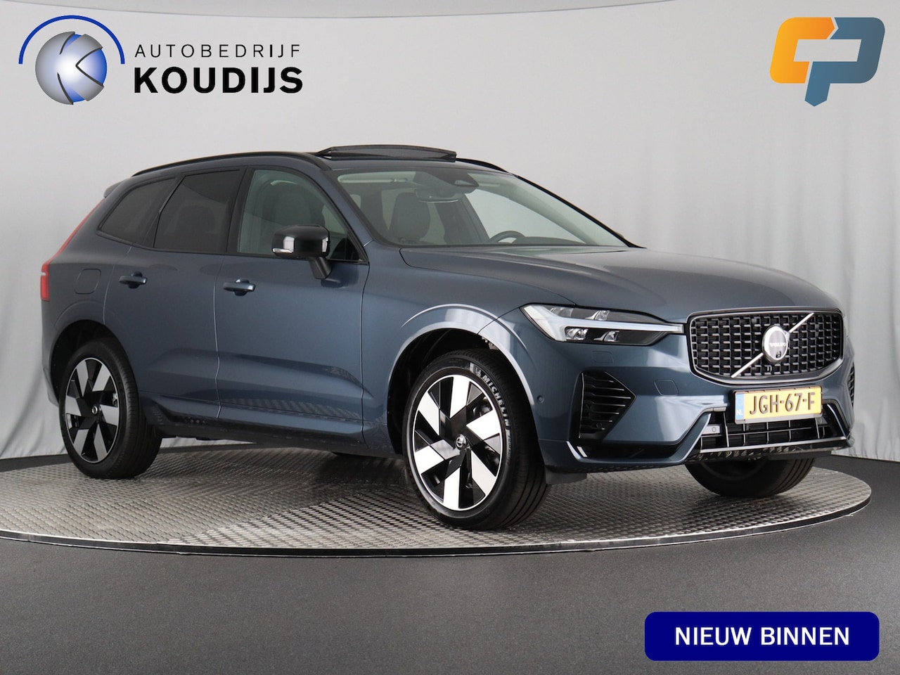 Volvo XC60 - 2.0 T6 Plug-in hybrid AWD Plus Black Edition 2.0 T6 Plug-in hybrid AWD Plus Black Edition (Elek. Trekhaak-achterklep / Pano / Stoelverw - AutoWereld.nl