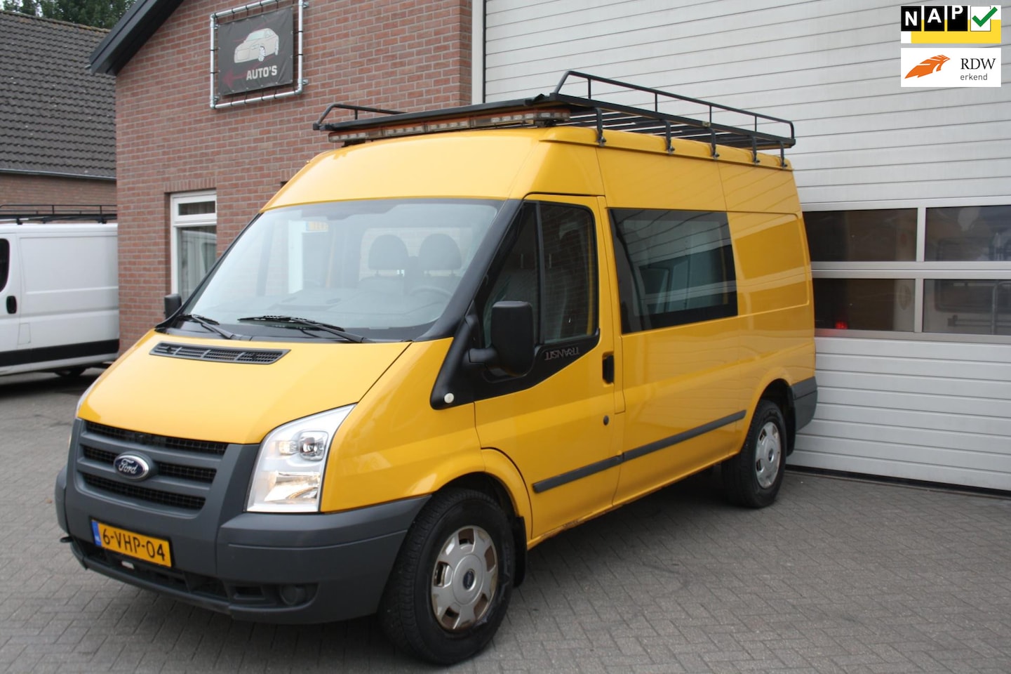 Ford Transit - 330M 2.4 TDCI HD Dubbel Cabine 134.000KM NAP 4WD 4WHEEL DRIVE!!! Trekhaak - AutoWereld.nl