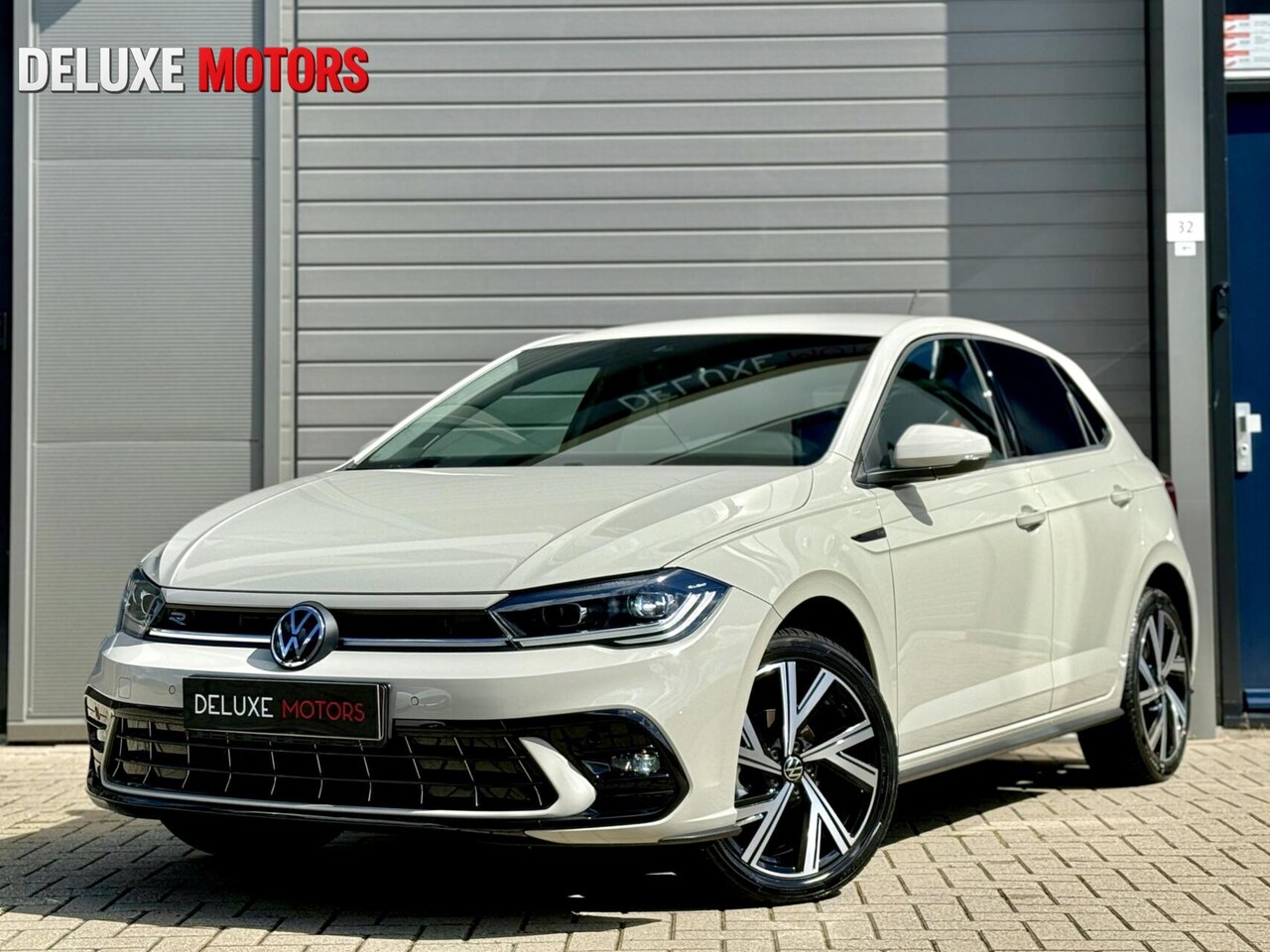 Volkswagen Polo - 1.0 TSI R-Line DSG IQ|Stoelverw|TravelA|Lane - AutoWereld.nl