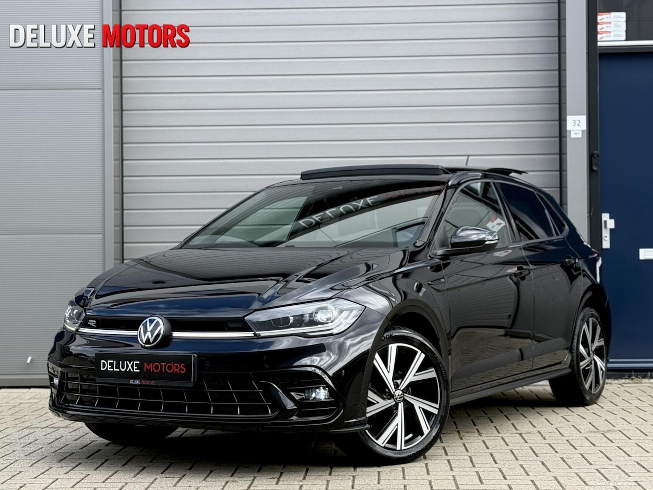 Volkswagen Polo - 1.0 TSI R-Line DSG BTW Pano|Camera|Lane|I.Q - AutoWereld.nl