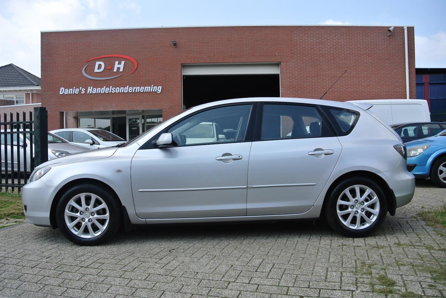 Mazda 3 - 1.6 Active airco apk 30-09-2026 inruil mogelijk nap - AutoWereld.nl