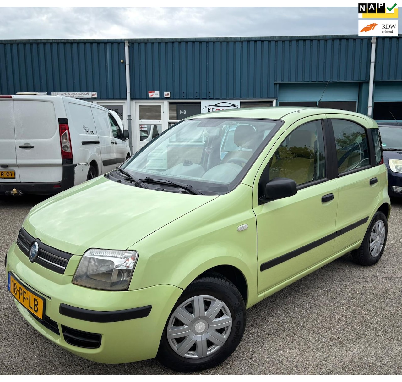Fiat Panda - 1.2 Dynamic | Nieuwe APK | Lage KM Stand NAP | Parkeersensoren | EL Ramen | Radio met aux - AutoWereld.nl