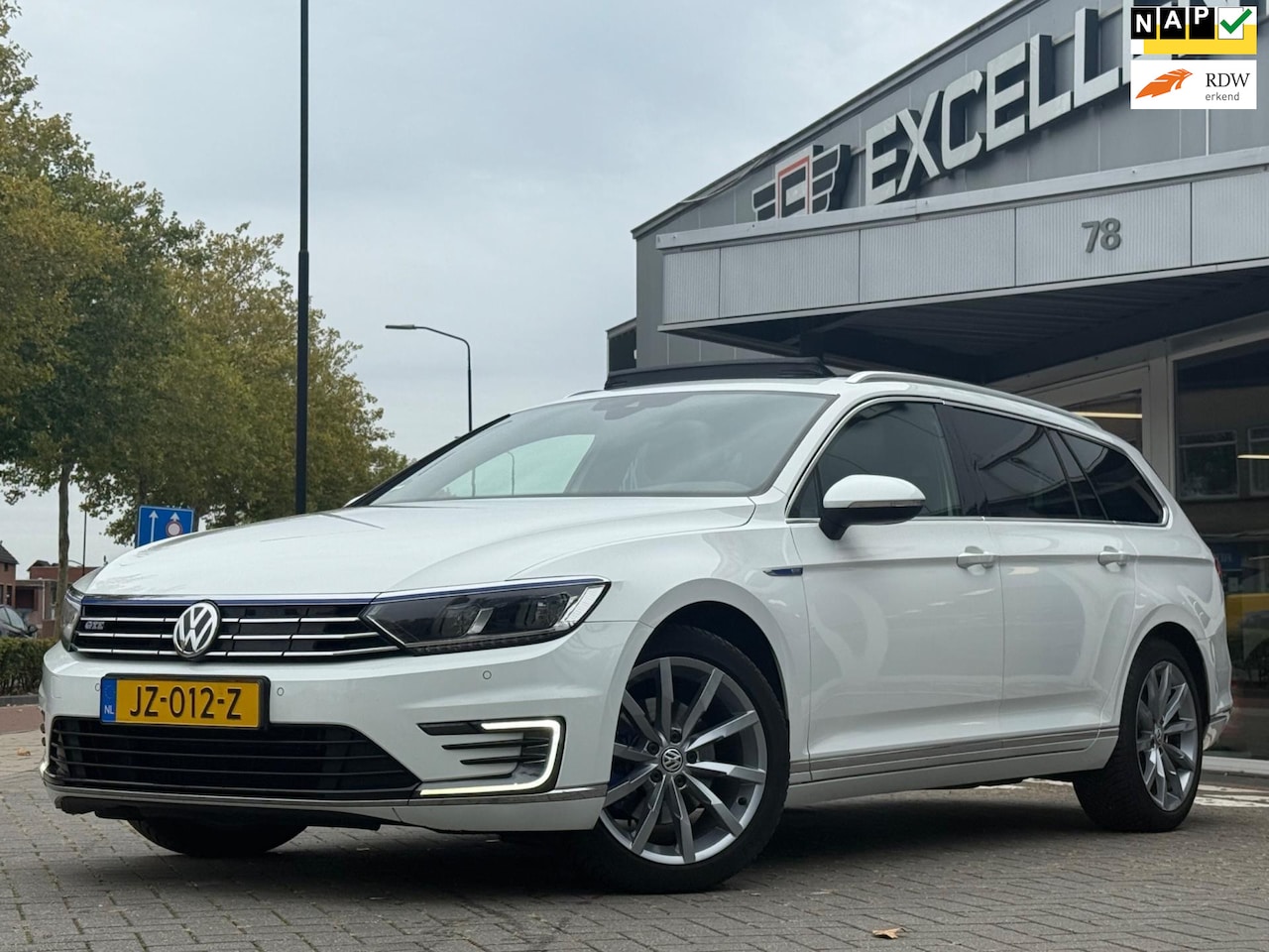 Volkswagen Passat Variant - 1.4 TSI GTE Highline|Pano|Navi - AutoWereld.nl