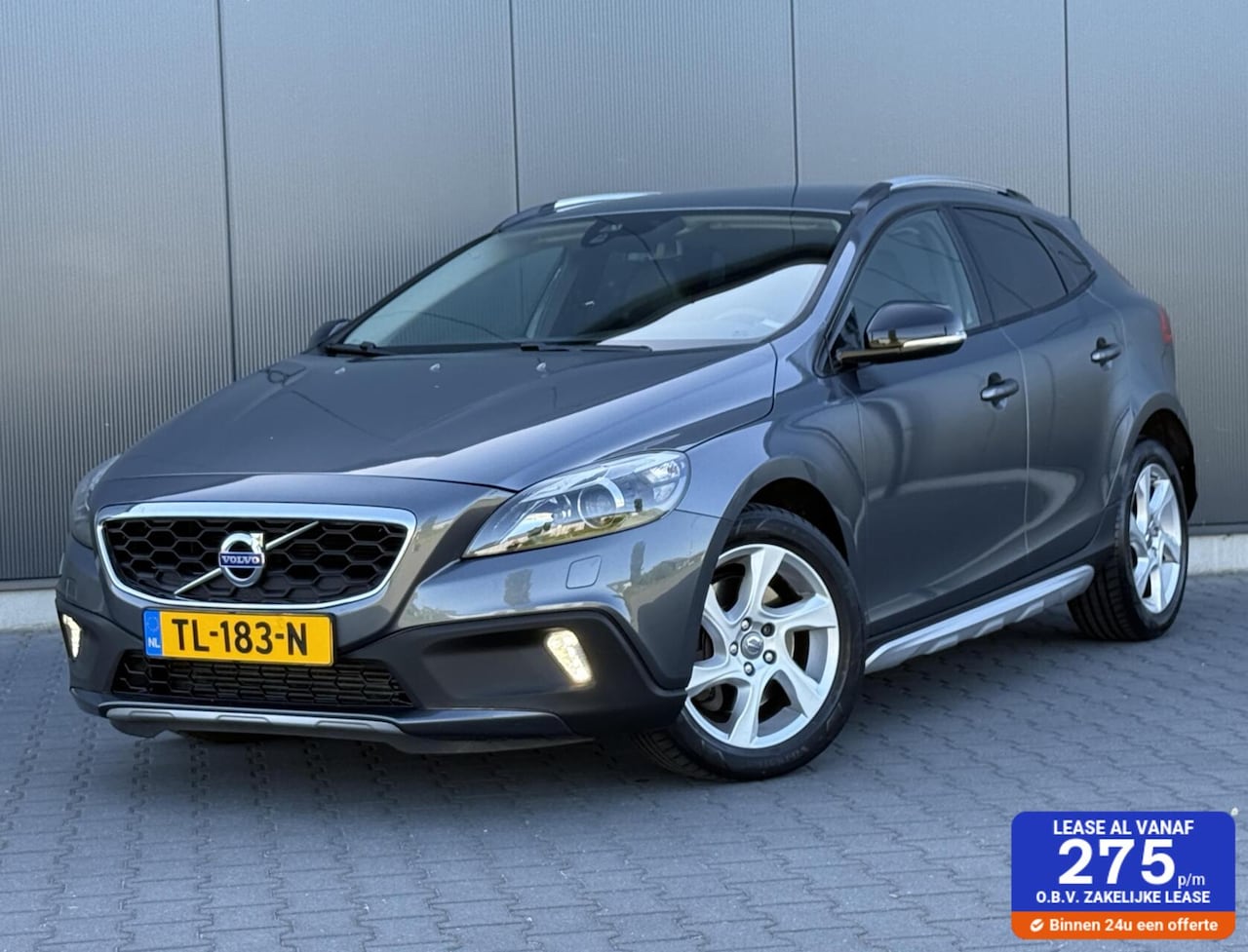 Volvo V40 Cross Country - 2.5 T5 AWD Summum Leder - Xenon - 5 Cilinder - Uniek - AutoWereld.nl