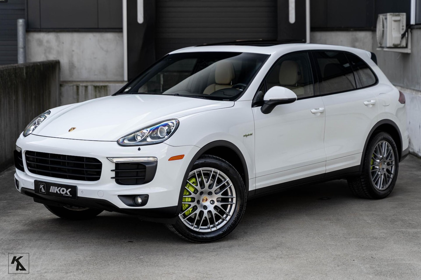 Porsche Cayenne - 3.0 S E-Hybrid | 2016 | Sport Chrono - AutoWereld.nl