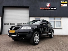 Volkswagen Touareg - 3.2 V6