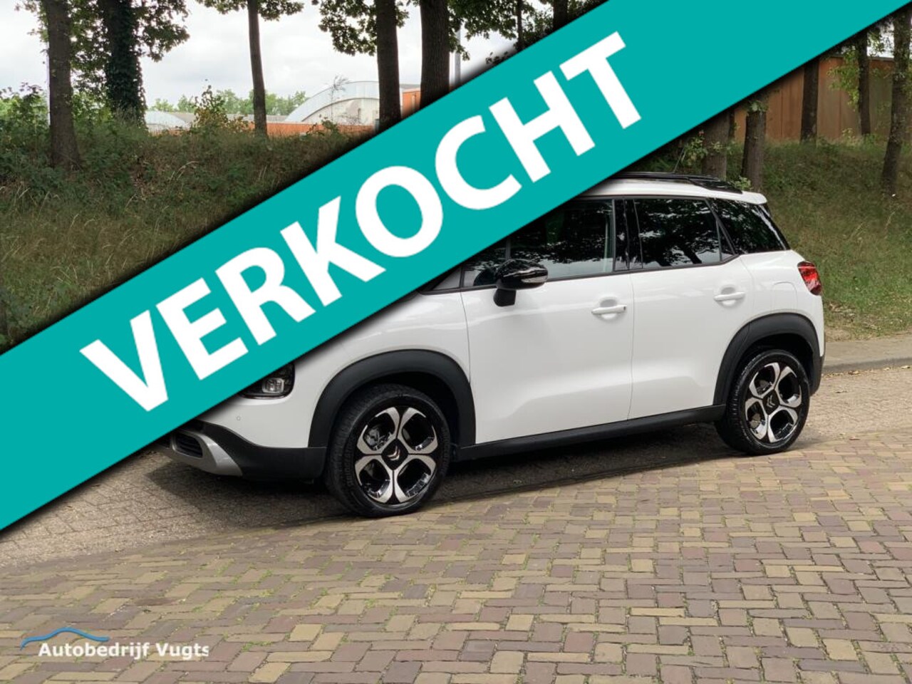 Citroën C3 Aircross - 1.2 PureTech Shine *Automaat*Camera*Navi - AutoWereld.nl