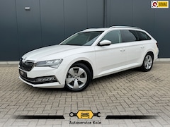 Skoda Superb Combi - 1.4 TSI iV Ambition * Trekhaak * Camera * Keyless * Carplay