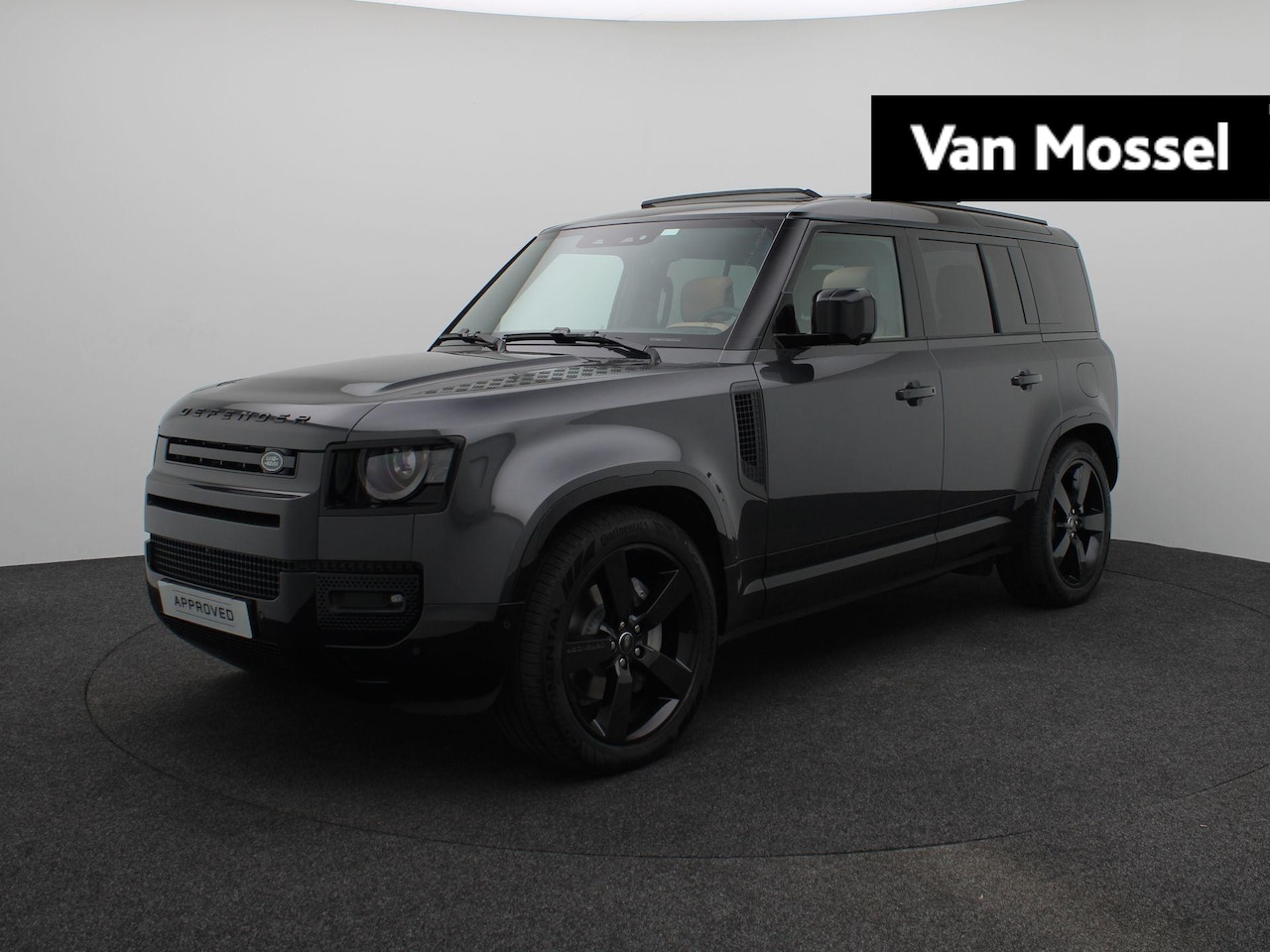 Land Rover Defender 110 - 2.0 P300e X-Dynamic HSE | Head up display | Cold Climate Pack | Black Pack | Glazen schuif - AutoWereld.nl