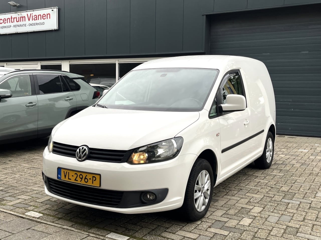 Volkswagen Caddy - 1.6 TDI Airco NAP Dealer onderhouden - AutoWereld.nl