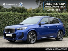 BMW iX1 - eDrive20 | M-Sport | 19'' | Panorama | Camera | Stoelverw
