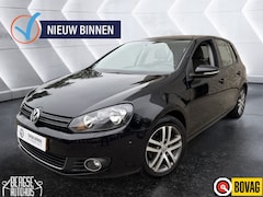 Volkswagen Golf - 1.4 TSI Trendline Carplay Clima Pdc Lmv