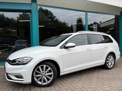 Volkswagen Golf - 1.5 TSI R-Line Highline DSG LED, Navi, Massage, PDC, 17Inch