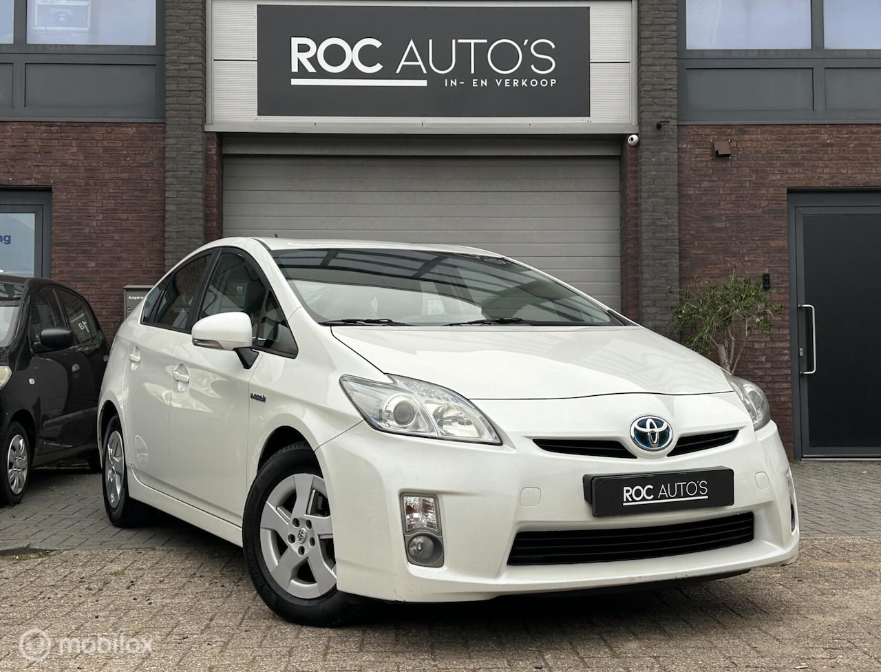 Toyota Prius - 1.8 Comfort | Airco | Cruise - AutoWereld.nl