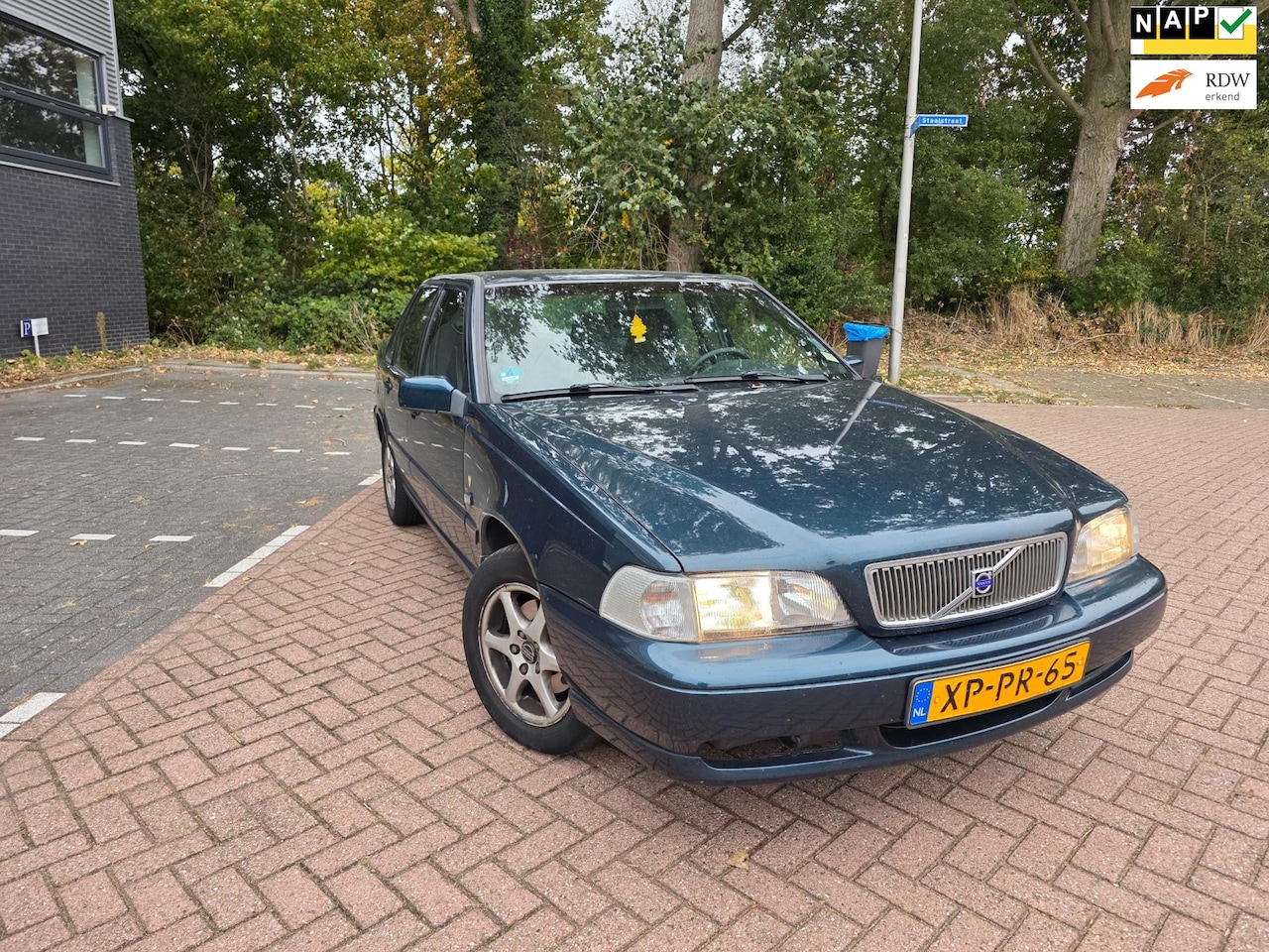 Volvo S70 - 2.5 Comfort-Line AIRCO ELEC-ramen RIJDT en SCHAKELT GOED - AutoWereld.nl