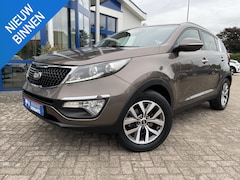 Kia Sportage - 1.6 GDI World Cup Edition | Trekhaak, Cruise controle, Parkeersensoren en camera, Navigati