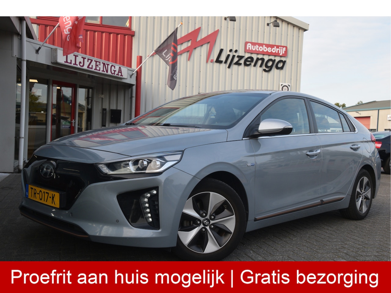 Hyundai IONIQ - Premium EV Carplay | DAB | Keyless | LMV | Clima | Bluetooth | Pano - AutoWereld.nl