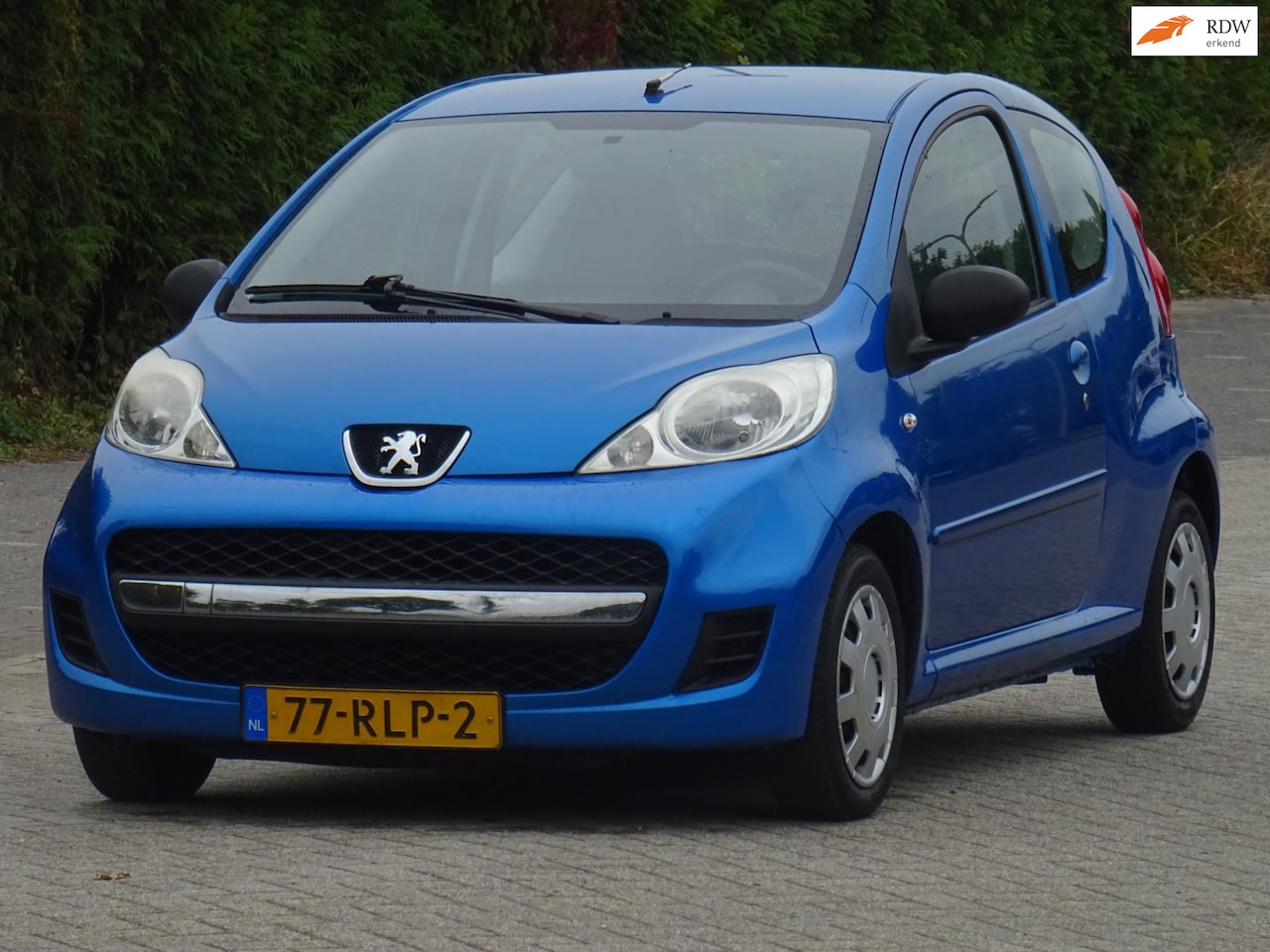 Peugeot 107 - 1.0-12V XR BJ2011 NAP/AIRCO/APK 3-10-2026 - AutoWereld.nl