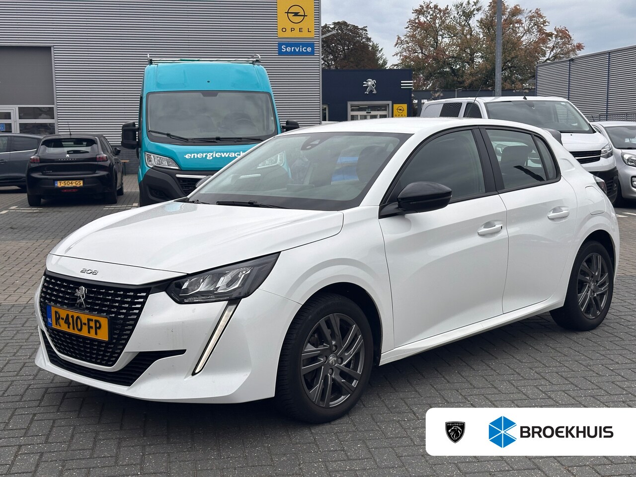 Peugeot 208 - 1.2 PureTech Active Pack Parkeersensoren Achter | Airco | Cruise | Carplay | 16" Lichtmeta - AutoWereld.nl
