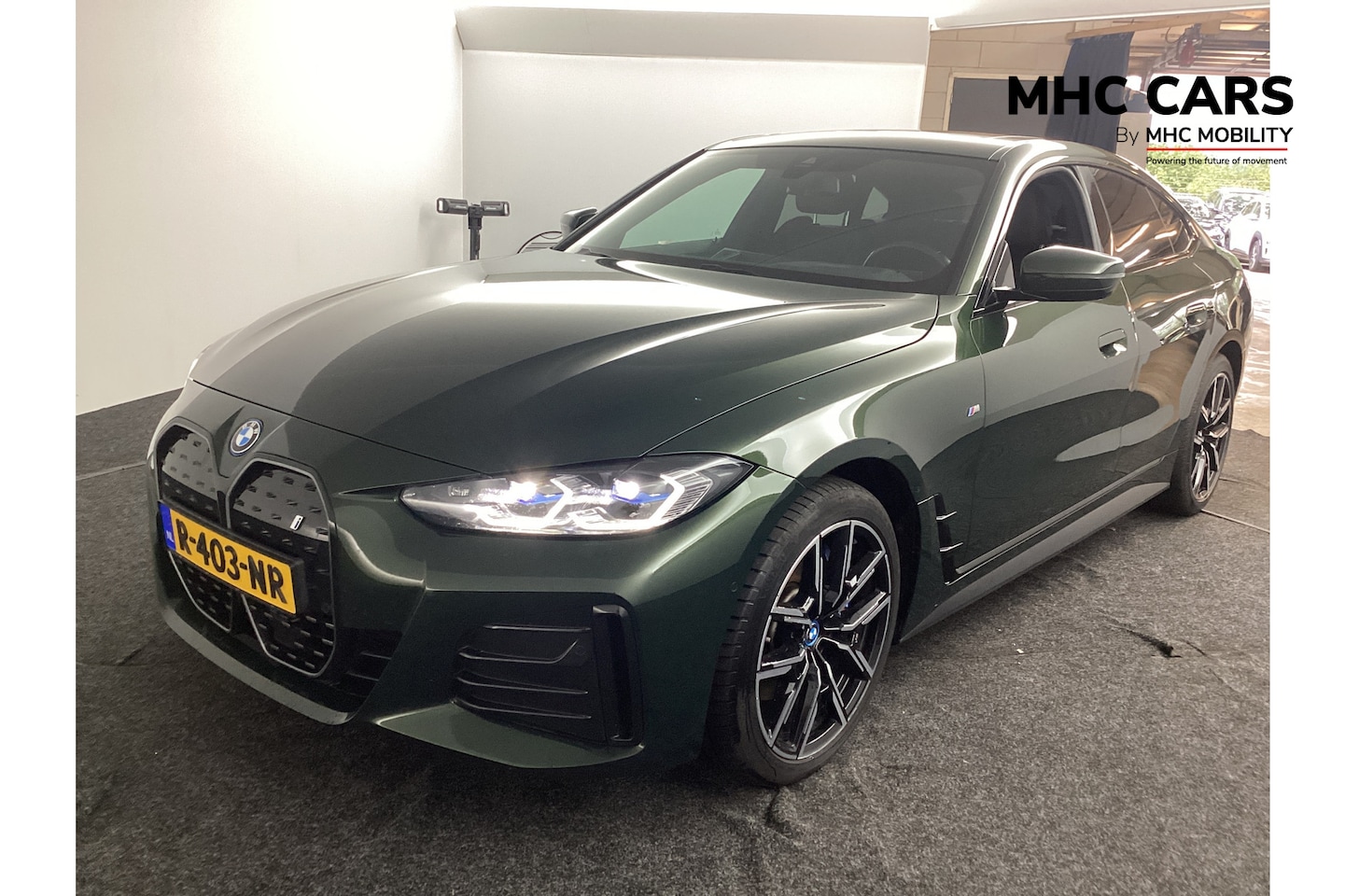 BMW i4 - eDrive40 High Executive 84 kWh | M Sport Pro | Panoramadak | ACC | Leder |* - AutoWereld.nl