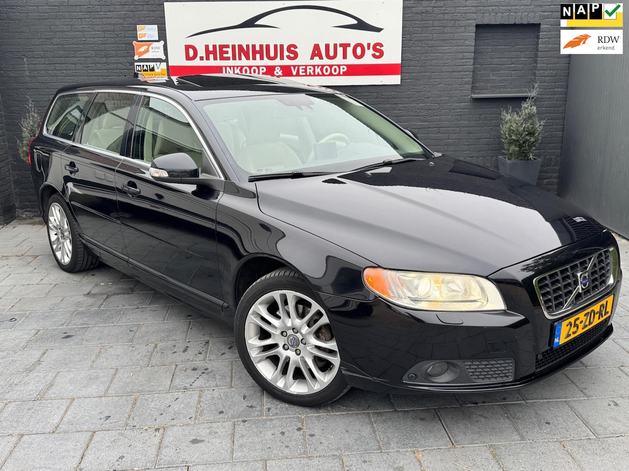Volvo V70 - 3.2 Summum V6 *NETTE EN VOLLE AUTO* - AutoWereld.nl