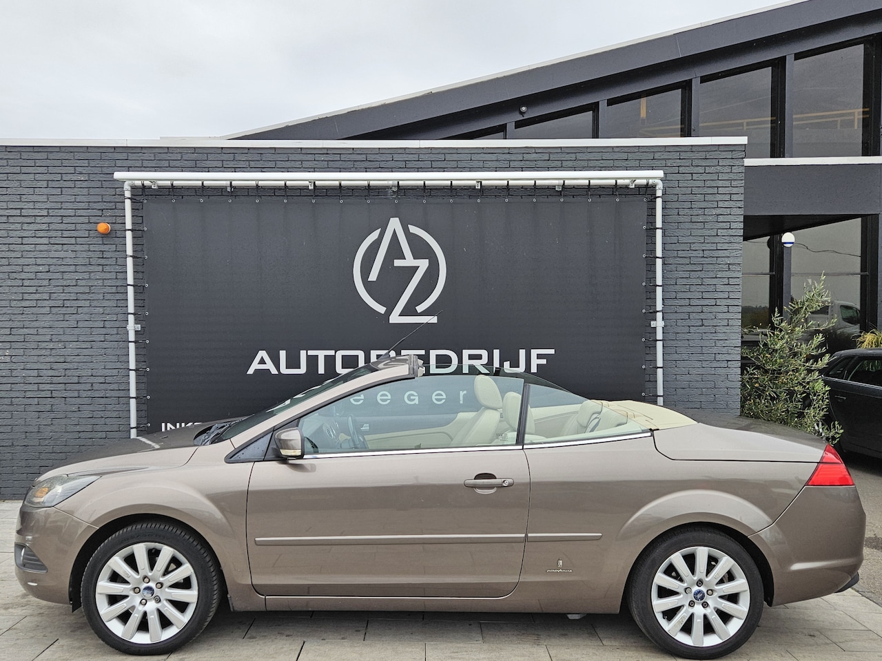 Ford Focus Coupé-Cabriolet - 2.0 Titanium *AC*Navi*Automaat - AutoWereld.nl