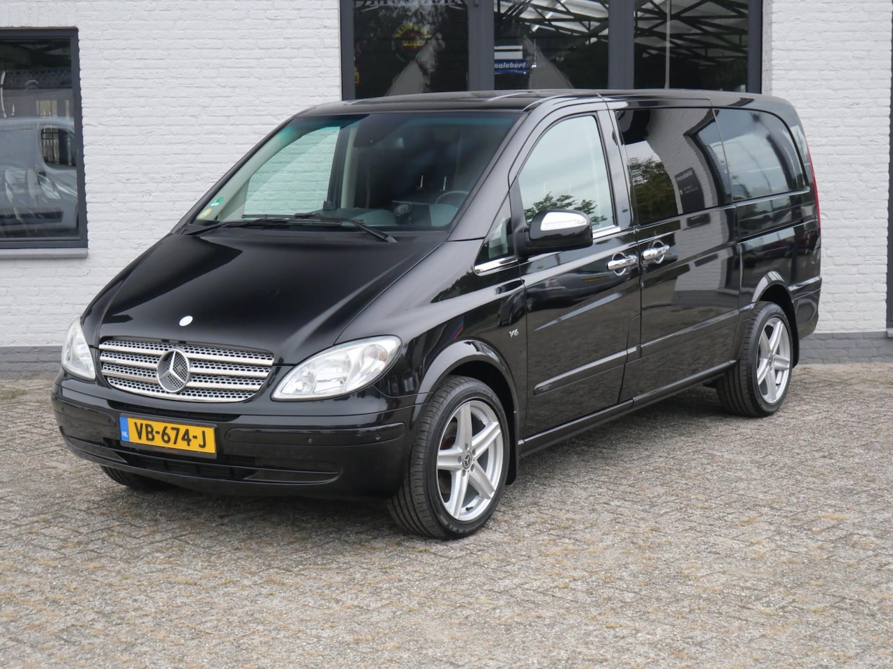 Mercedes-Benz Viano - 3.0 CDI DC Lang Ecc Leder Navi Pdc Youngtimer - AutoWereld.nl