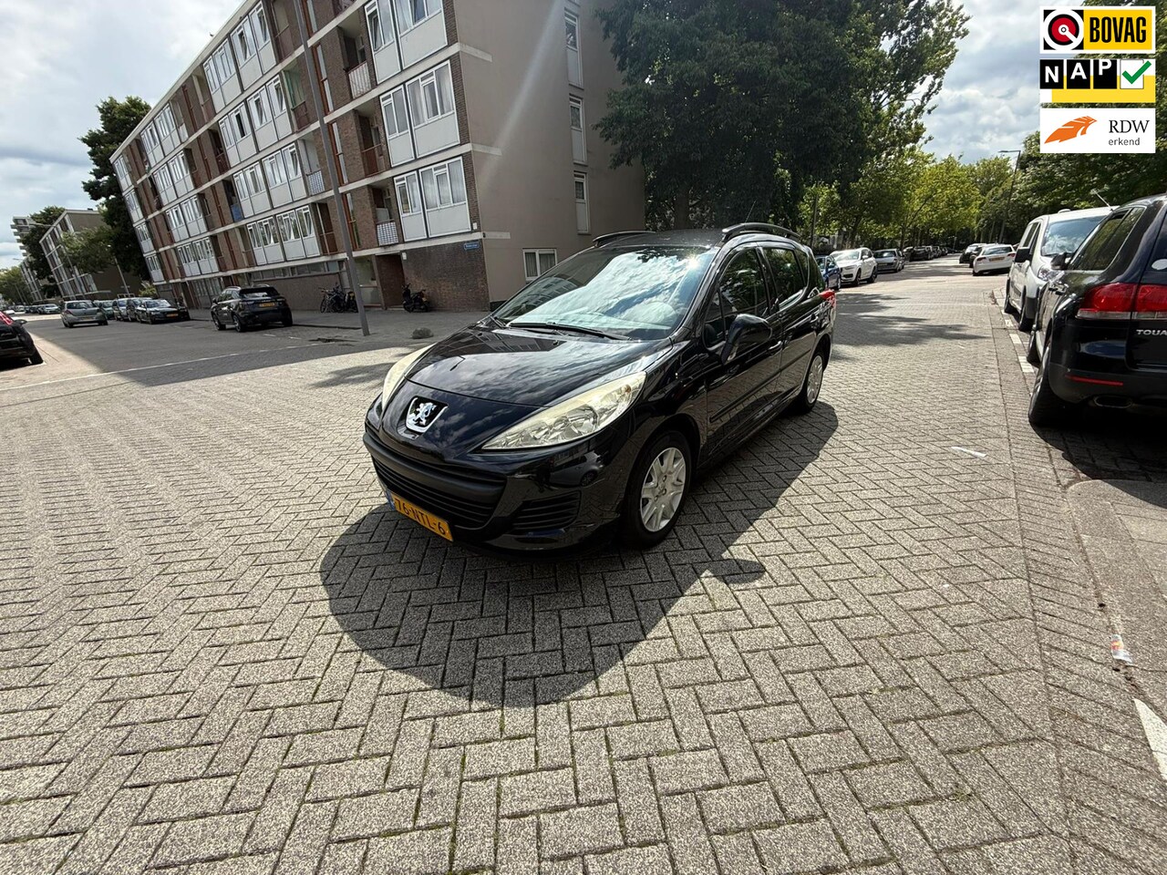 PEUGEOT 207