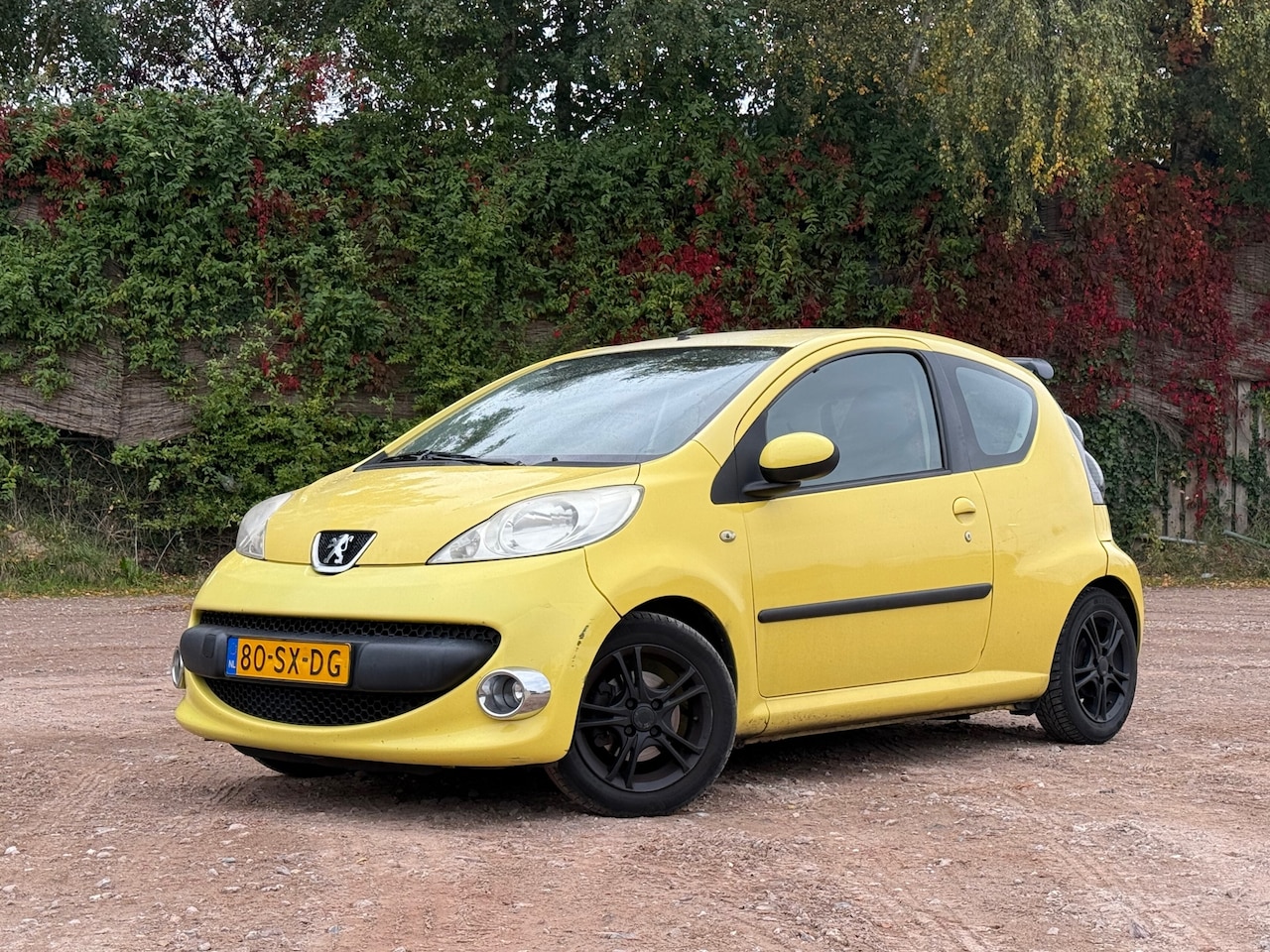 Peugeot 107 - 1.0-12V XS/ INRUILKOOPJE - AutoWereld.nl