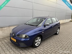 SEAT Ibiza - 1.4-16V Stella NWE APK/ AIRCO/ TREKHAAK/ 5DRS/ LM VELGEN/ NETTE AUTO/ ELEK RAMEN