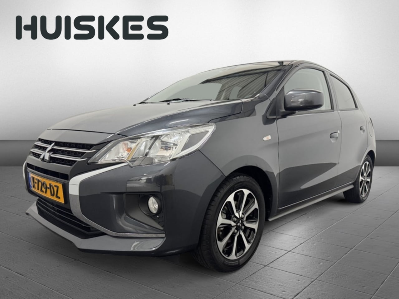 Mitsubishi Space Star - 1.2 Dynamic | Carplay | Achteruitrijcamera | Cruise Control - AutoWereld.nl