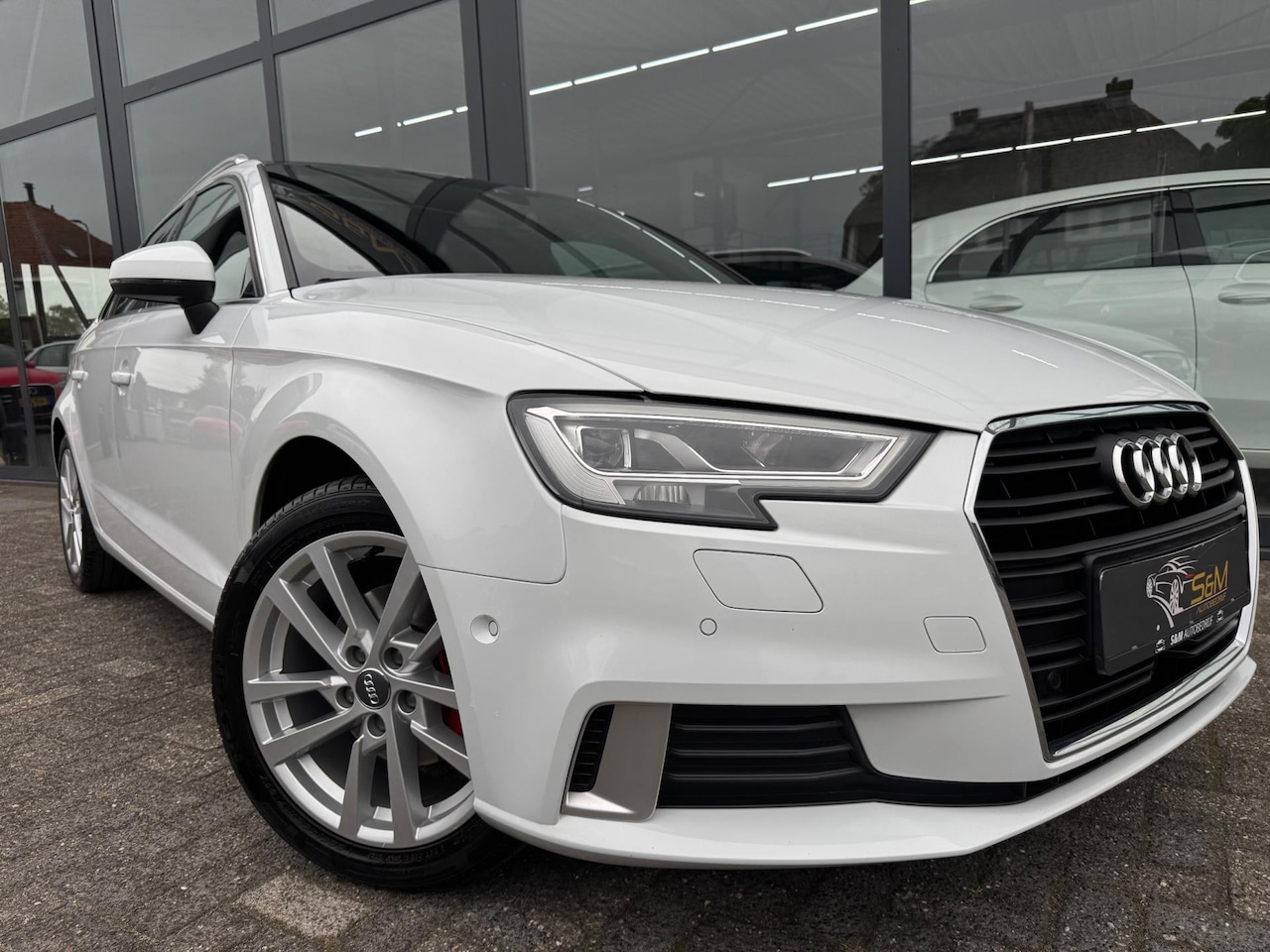 Audi A3 Sportback - 1.4 TFSI CoD Sport S Line Edition | Pano. Carplay - AutoWereld.nl