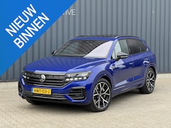 Volkswagen Touareg - 3.0 TSi 4MOTION R | Full Option | Soft-close | Massage | Dynaudio