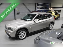 BMW X1 - sDrive18i Executive NL Auto Boekjes | Trekhaak | Navigatie