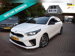 Kia Pro cee'd - ProCeed 1.6 T-GDI GT 204 PK AUTOM PANO DAK/ADAP CRUISE/NAVI/AIRCO-ECC/PDC V+A/CAMERA/XENON