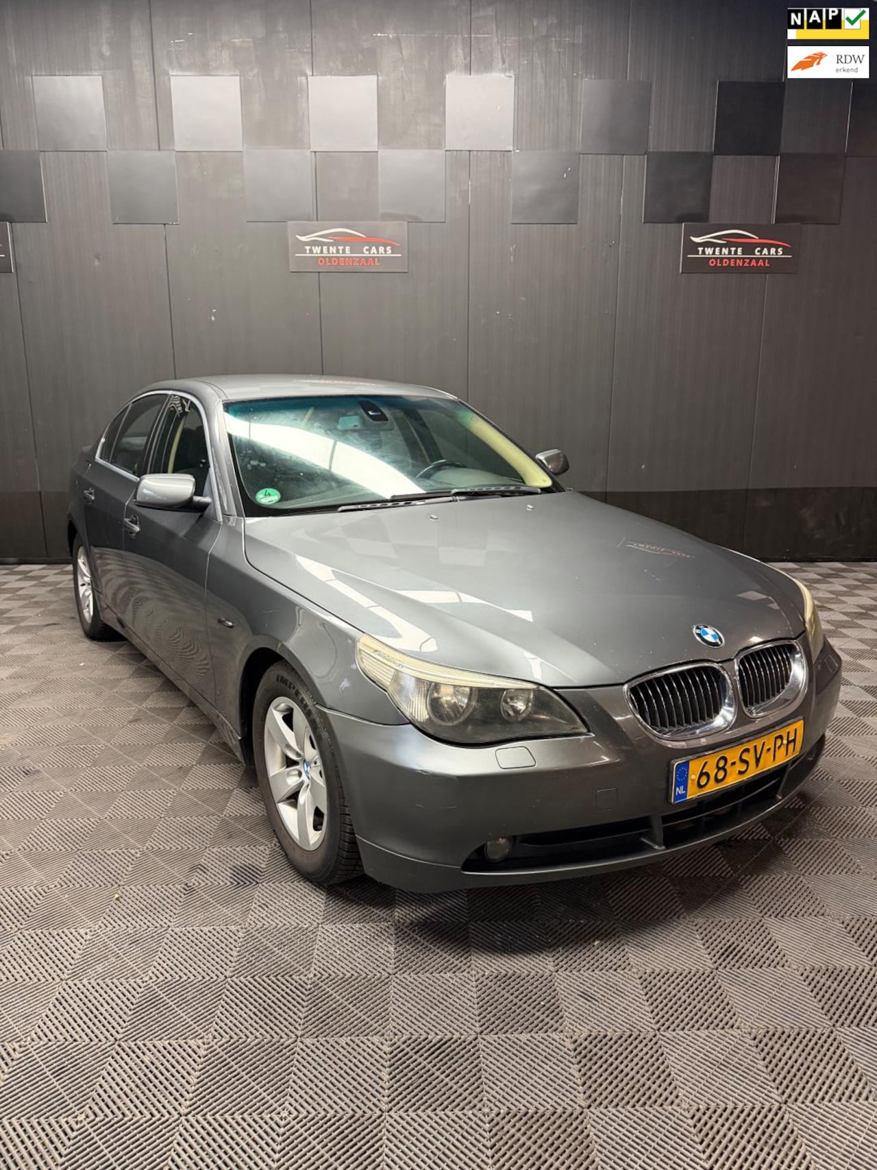 BMW 5-serie - 523i | Airco | Navi | Nieuwe APK | - AutoWereld.nl