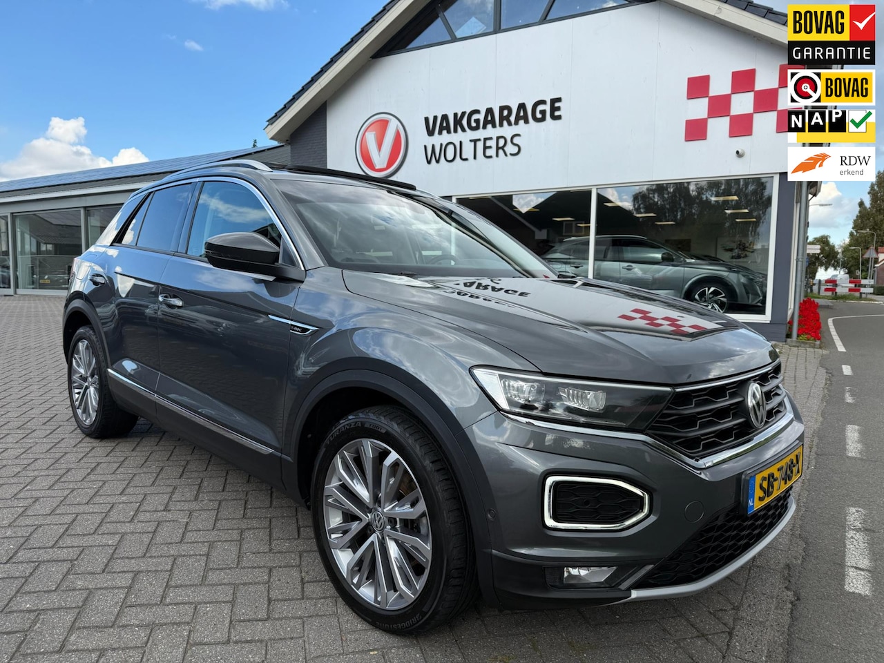 Volkswagen T-Roc - 1.5 TSI Sport RIJKLAARPRIJS! - AutoWereld.nl