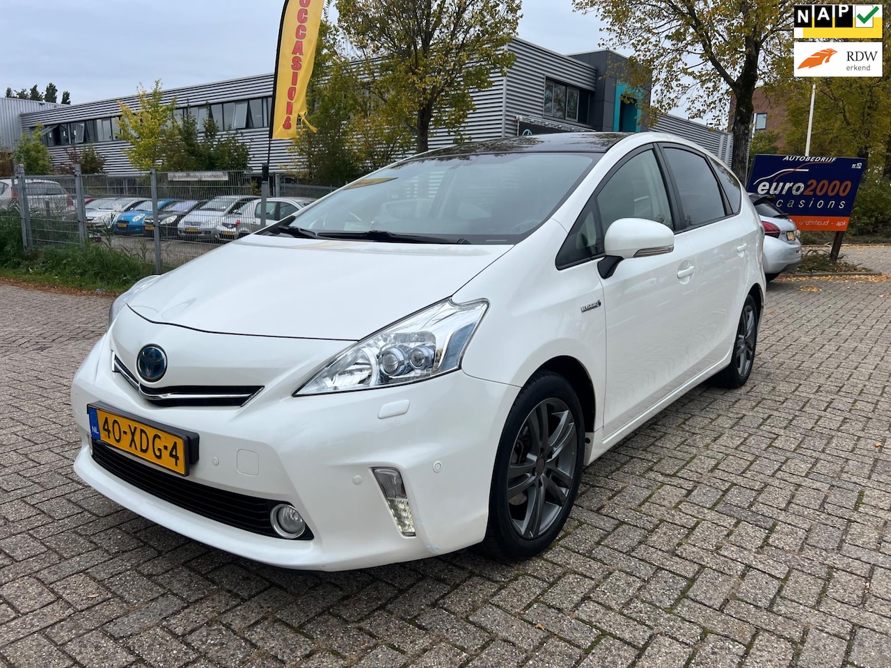 Toyota Prius Wagon - 1.8 Dynamic Business - LEDER - PANORAMA - AutoWereld.nl