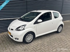 Toyota Aygo - 1.0-12V |Dealer Onderhouden| Electrisch Pakket | Lage KM | NWE APK|Centrale Deur