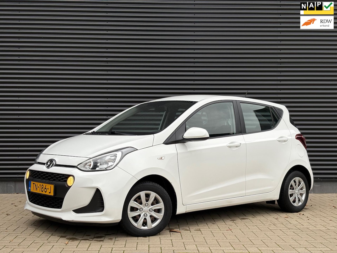 Hyundai i10 - 1.0i Comfort | NIEUWE APK | CRUISE | AIRCO | RIJKLAAR - AutoWereld.nl