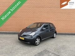 Toyota Aygo - 1.0 172DKM | APPLE | AIRCO | ELEK-PAKKET | LUXE