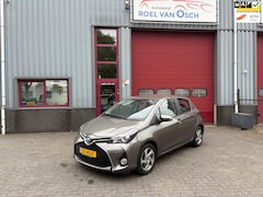 Toyota Yaris - 1.5 Hybrid Trend Bi-Tone Navi Stoelverwarming NWE APK