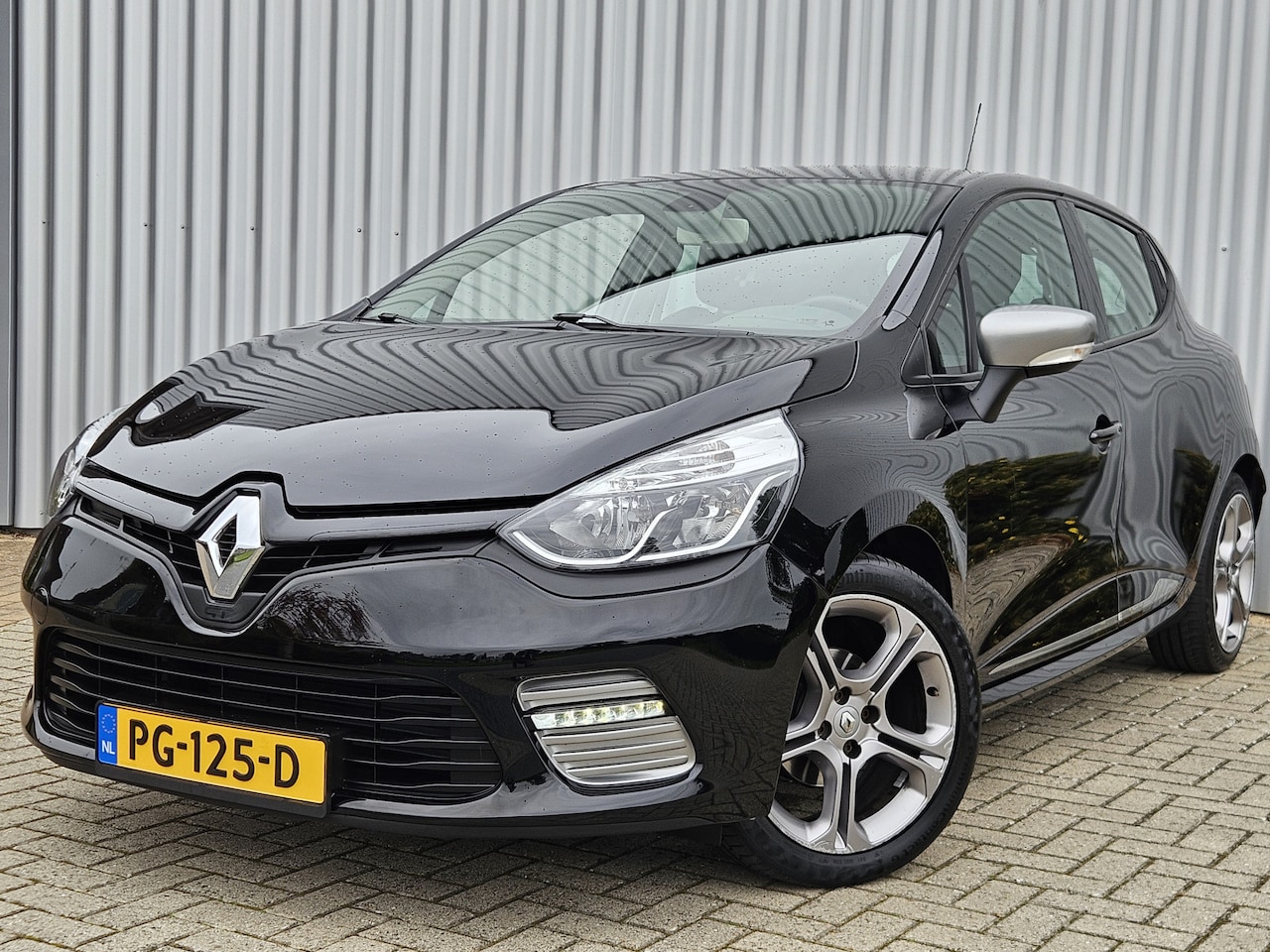 Renault Clio - 1.2 GT /Automaat/Dealer Onderhouden/Camera! - AutoWereld.nl