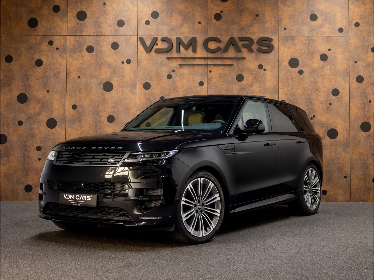Land Rover Range Rover Sport - 3.0 P550e Autobiography PHEV | Trekhaak | Massage | 4-wielsturing | HUD | ACC | Koelbox | - AutoWereld.nl
